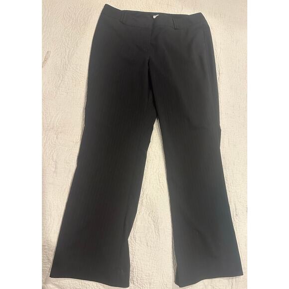 New York & Co. Dark Gray Pinstriped Dress Pants Sz. 18 Tall - Picture 2 of 6